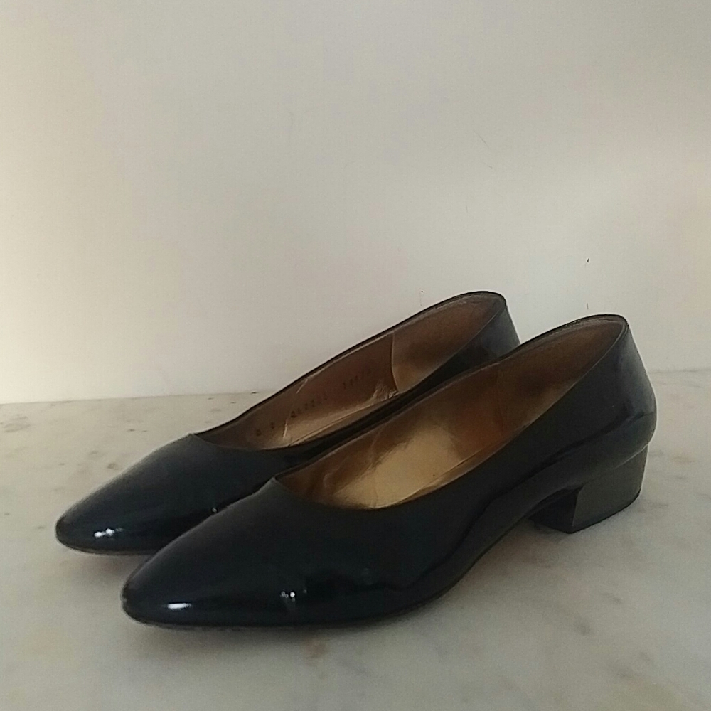 Bruno Magli Black Flats